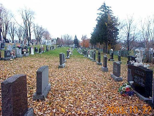 Saint L'Évangéliste Cemetery