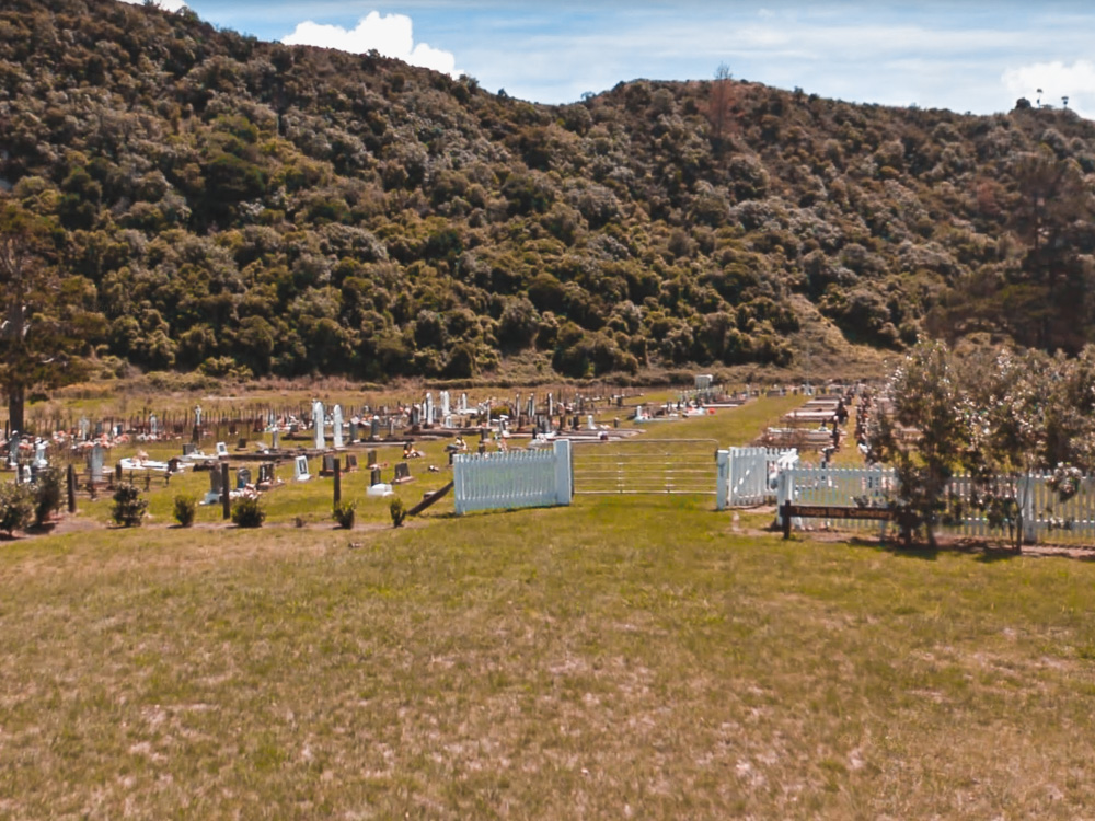 tolaga bay cemetery, gisborne, new zealand