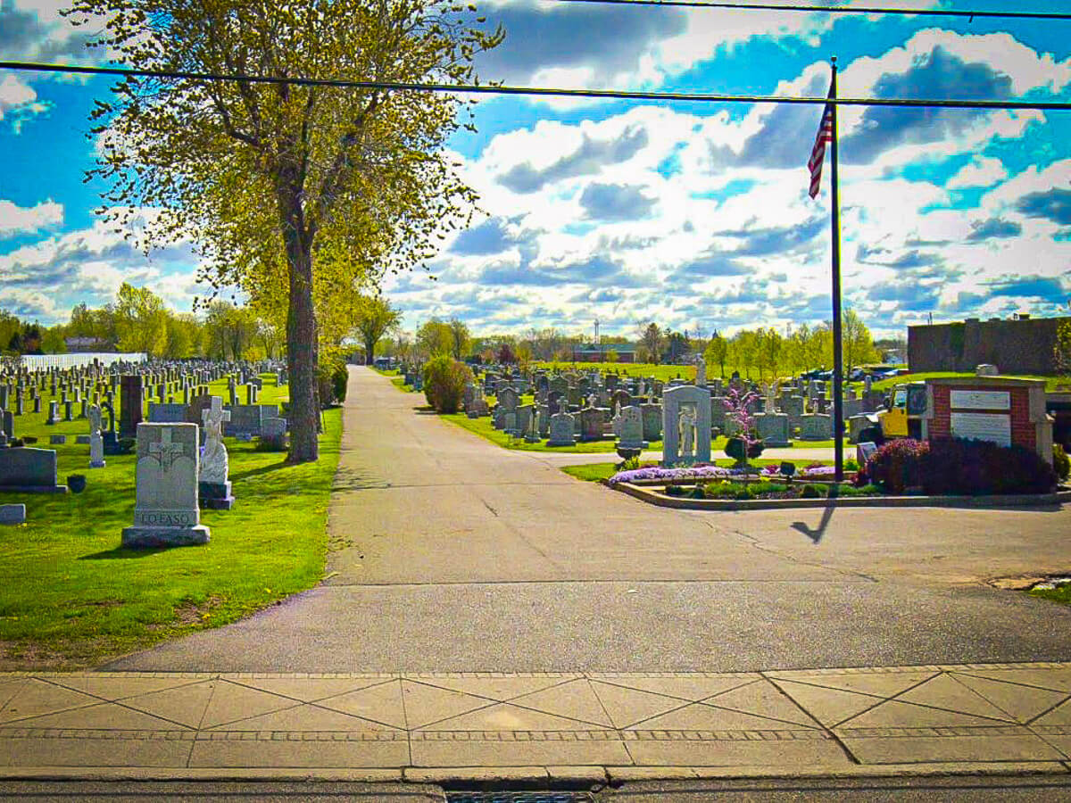 holy sepulchre cemetery, cheektowaga, ny