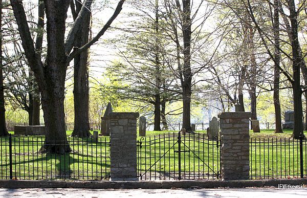 Old Fort Niagara Cemetery