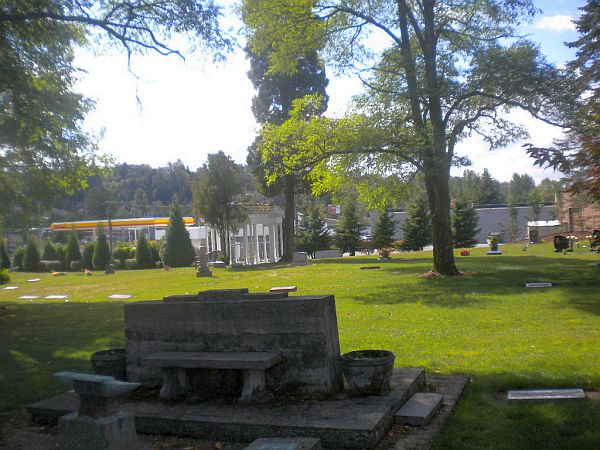 Woodinville Memorial Park