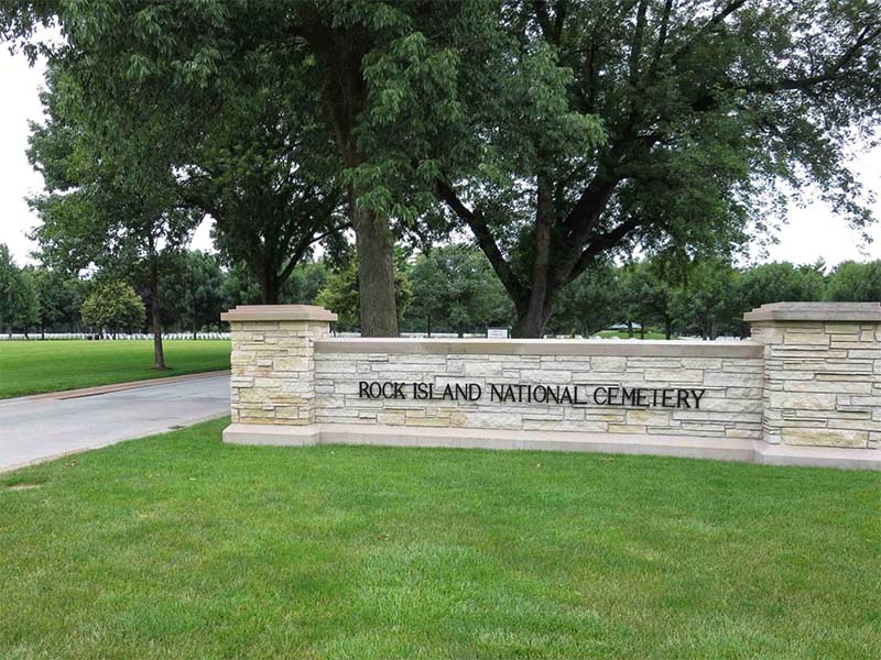 rock island national cemetery