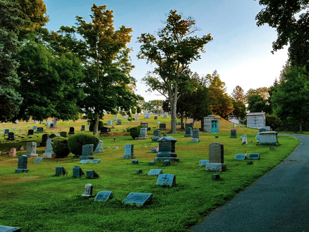 huntington rural cemetery new york