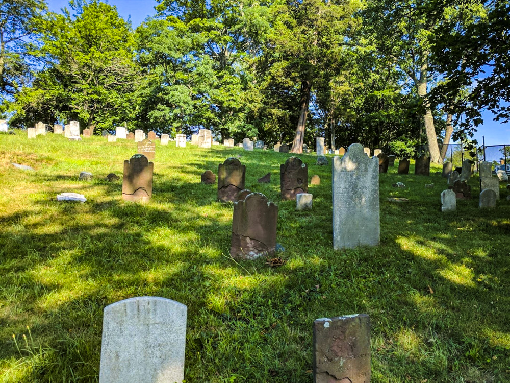 old burial hill cemetery huntington ny